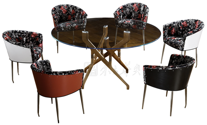 ��ľ����